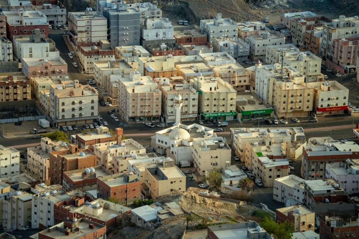 مقبرة المعلاة